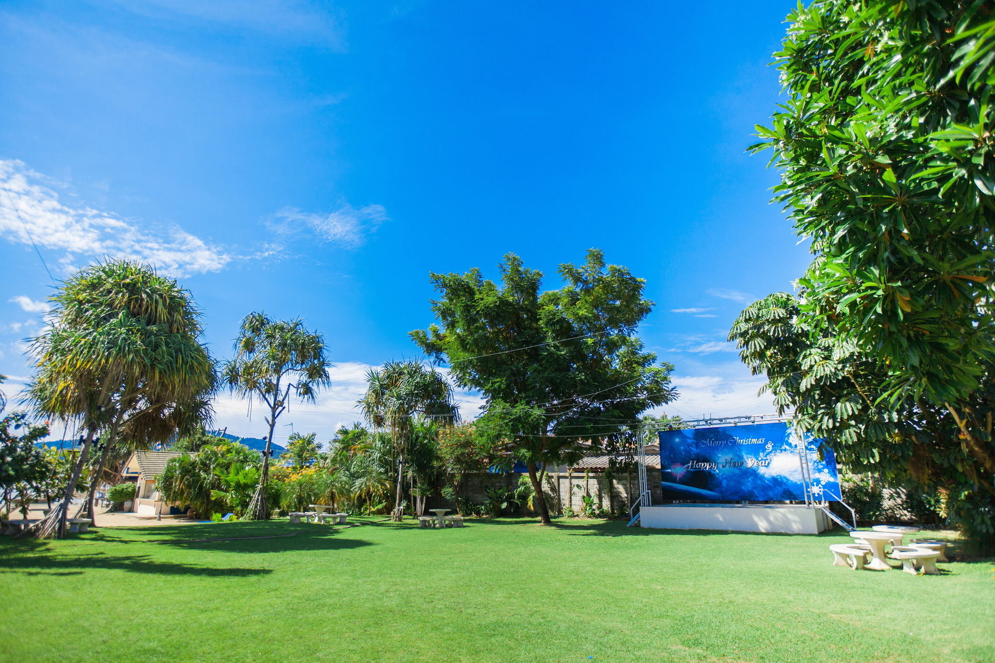 Chalong Beach Hotel Phuket Rawai Exteriör bild