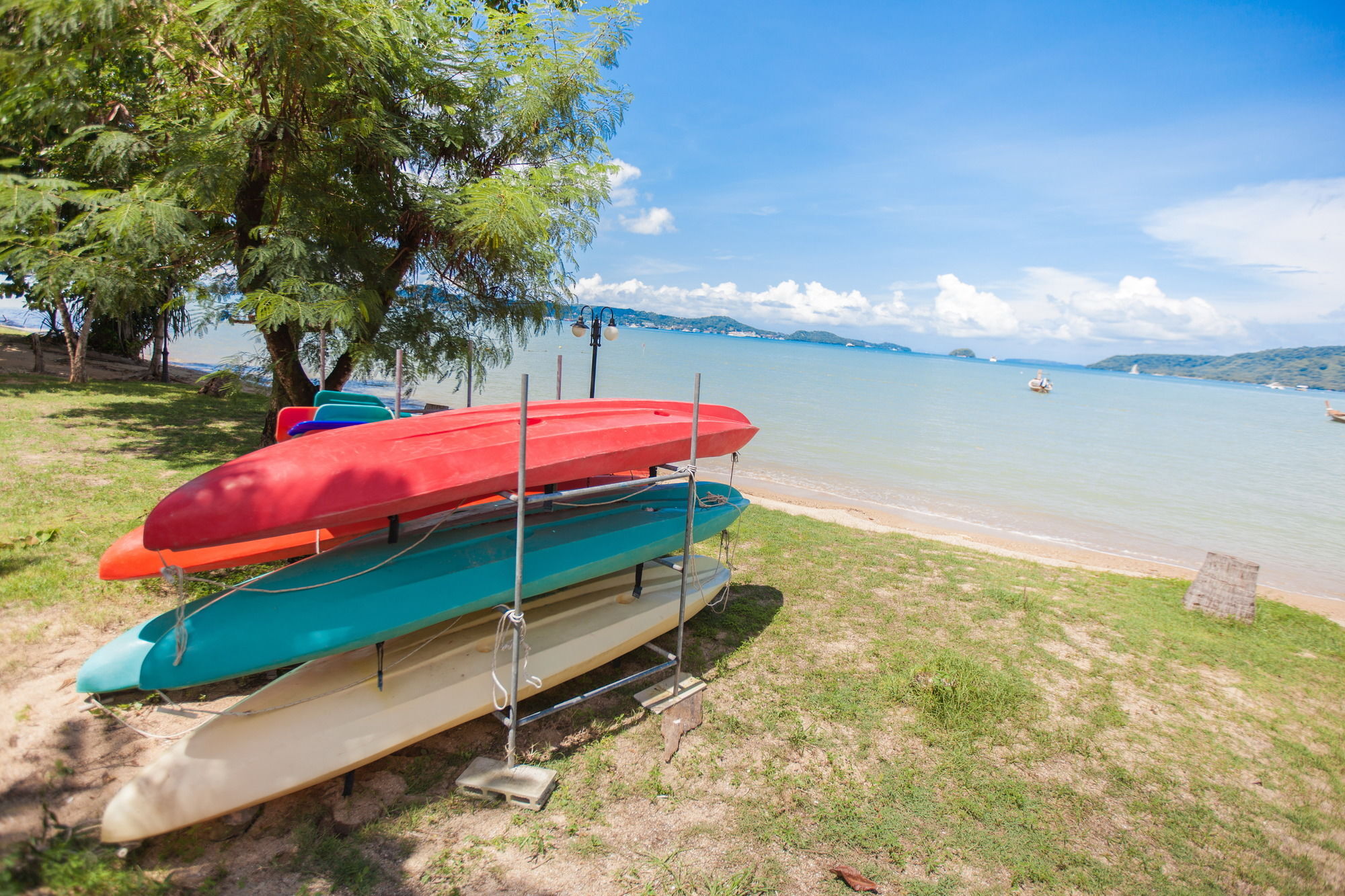Chalong Beach Hotel Phuket Rawai Exteriör bild