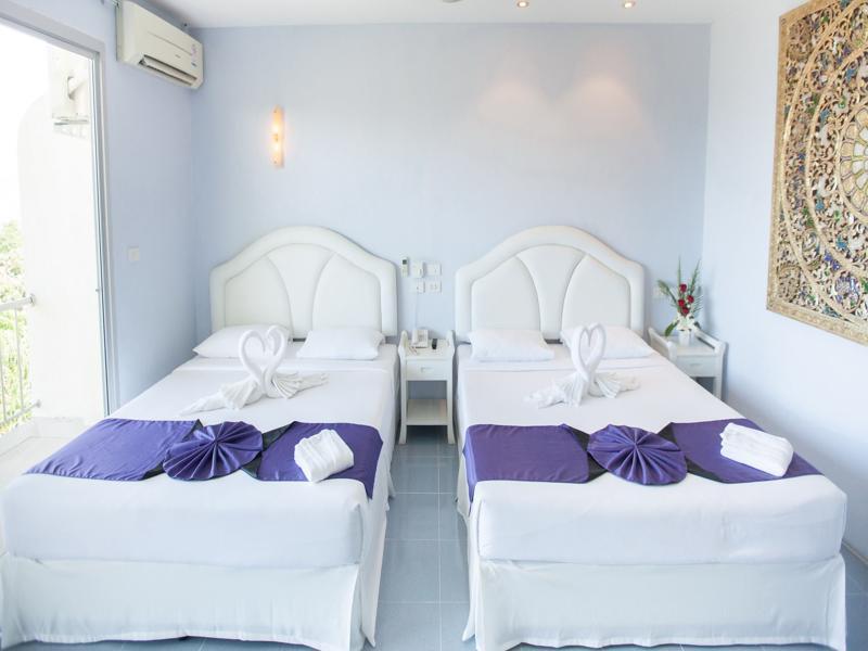 Chalong Beach Hotel Phuket Rawai Exteriör bild