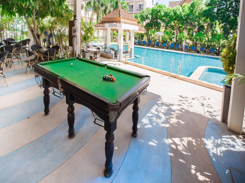 Chalong Beach Hotel Phuket Rawai Exteriör bild
