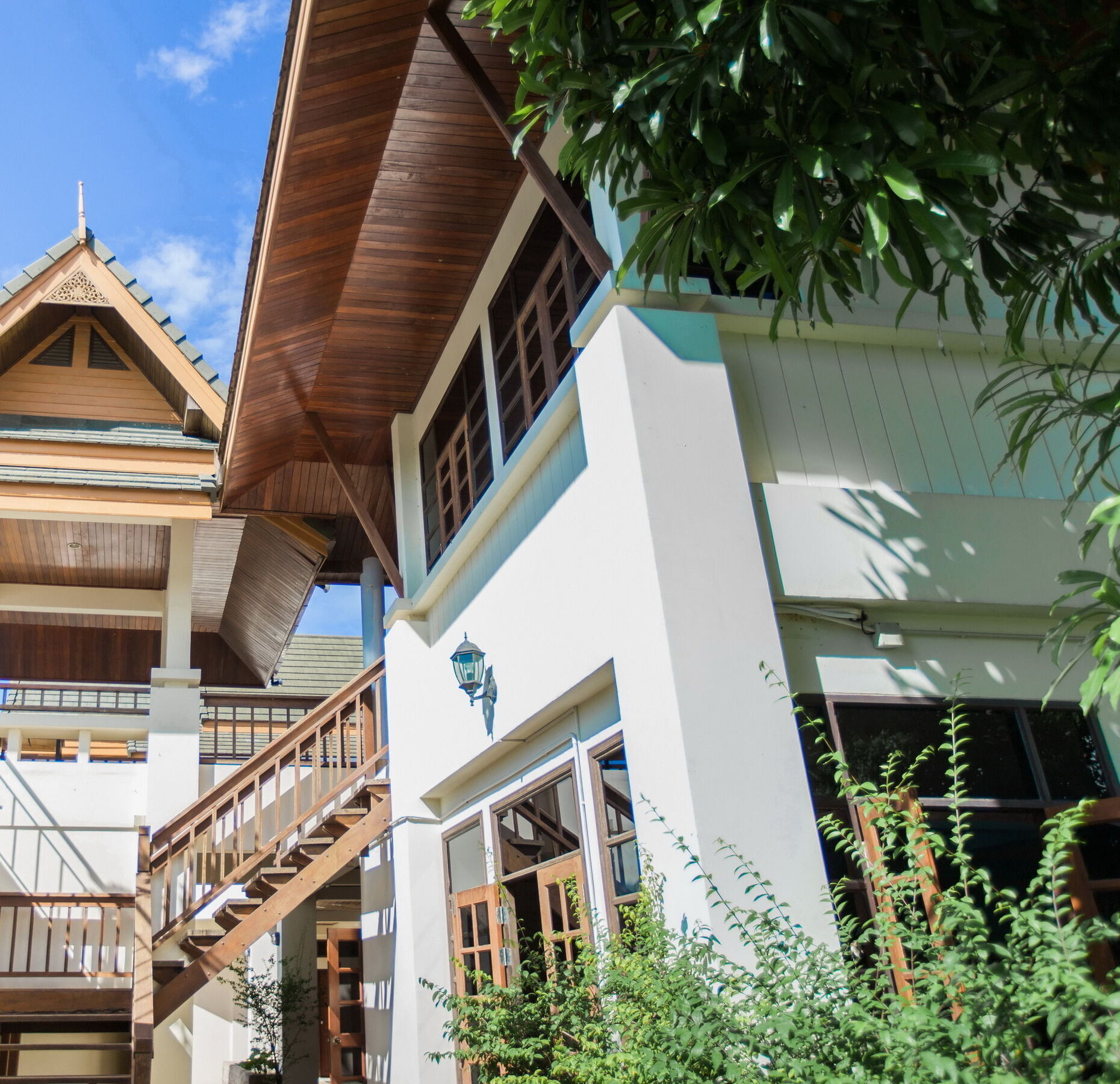 Chalong Beach Hotel Phuket Rawai Exteriör bild