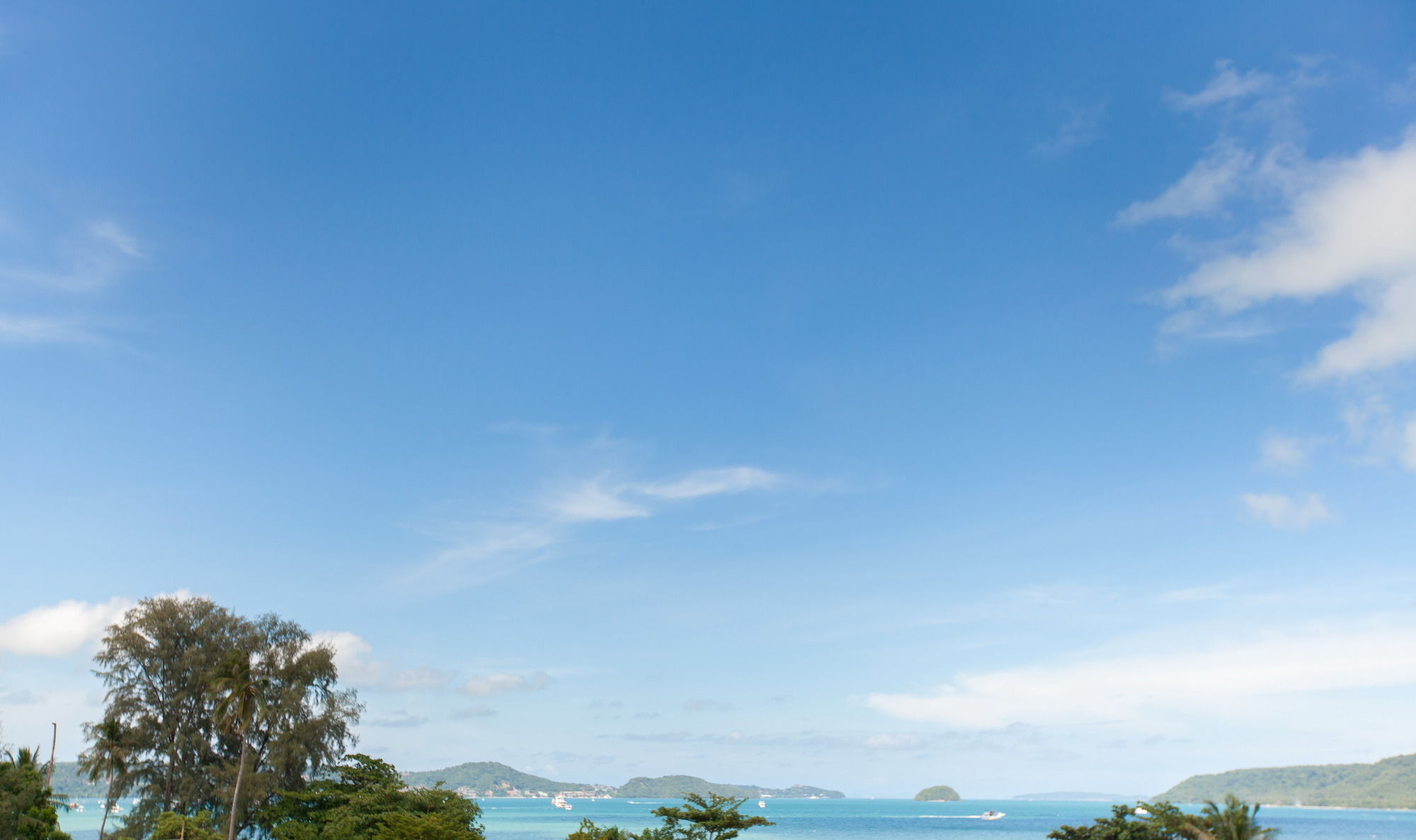 Chalong Beach Hotel Phuket Rawai Exteriör bild