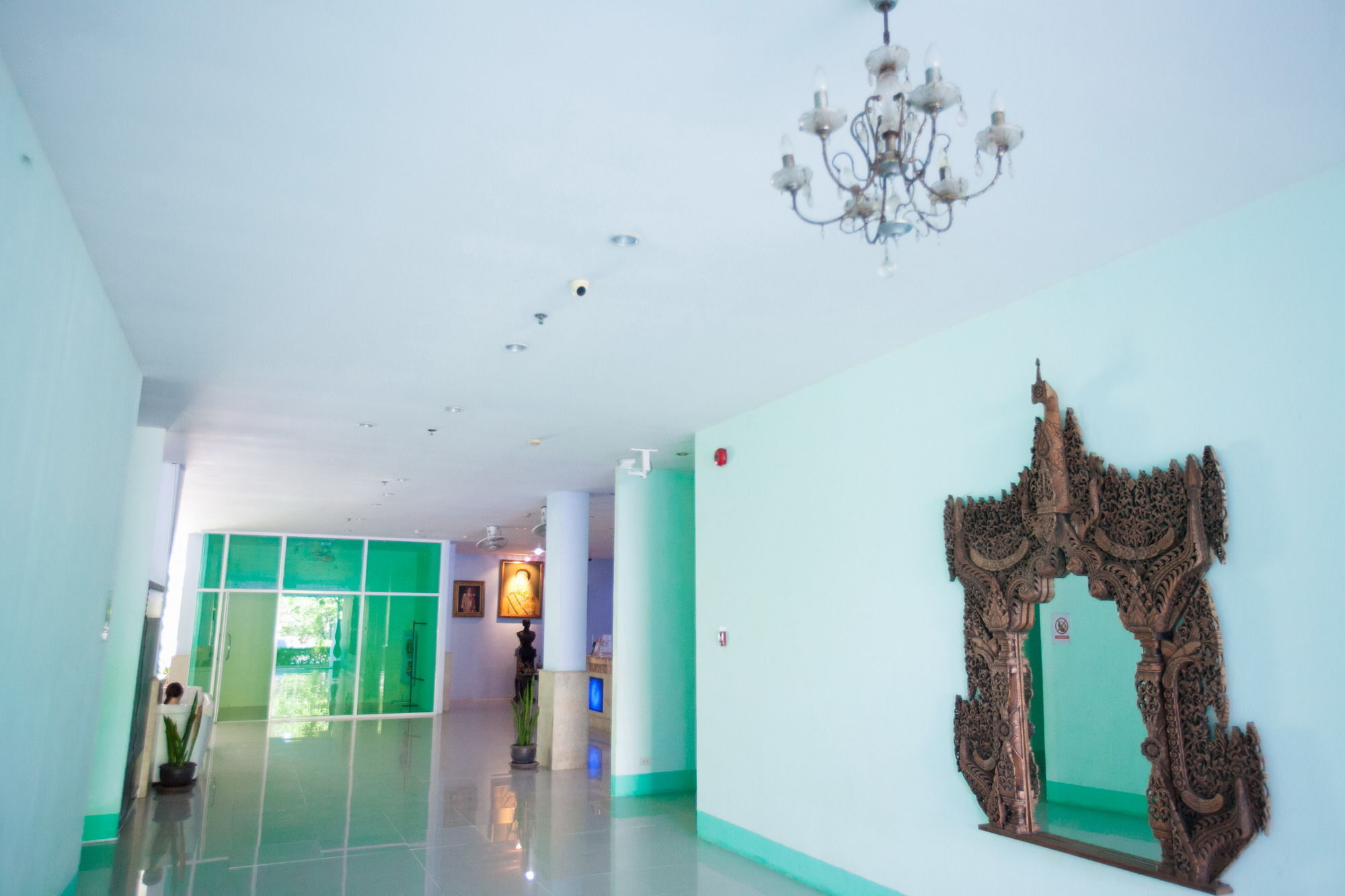 Chalong Beach Hotel Phuket Rawai Exteriör bild